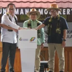 Menko PM Dorong Regenerasi Petani Muda