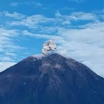 Erupsi Gunung Semeru: Letusan Setinggi 700 Meter, Warga Diminta Tetap Waspada