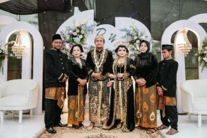 Pernikahan adat Jawa